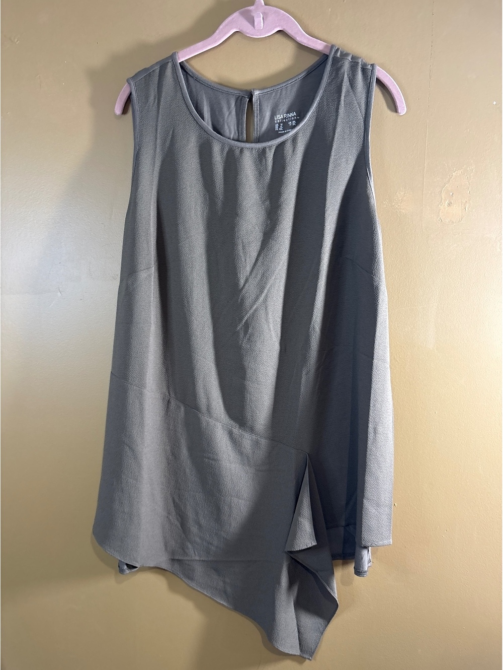 Lisa Rinna Collection Women's Sleeveless Asymmetric Top Gray Size 1X